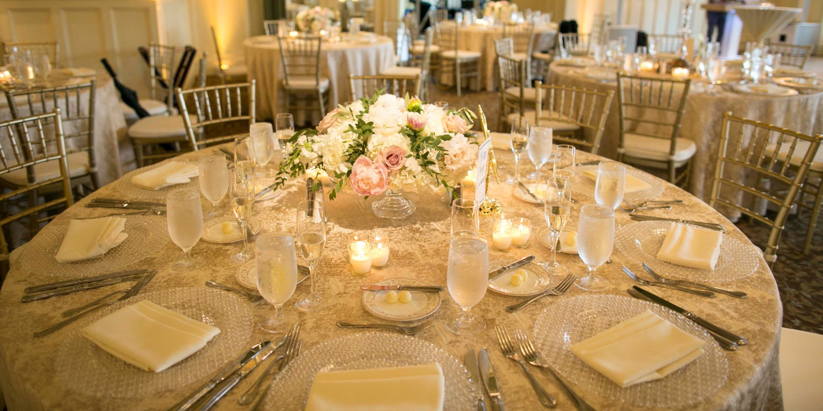 Devon & Tommy - Inn At Erlowest