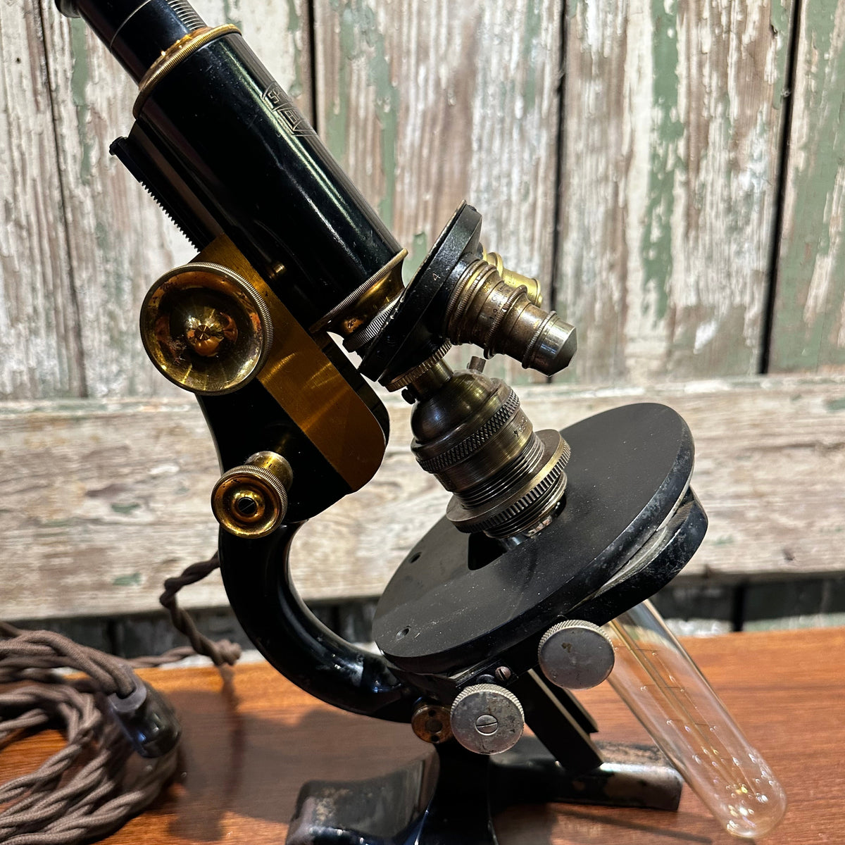 Field Microscope Light Fixture