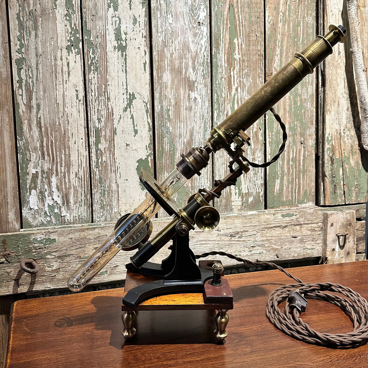 Field Microscope Light Fixture