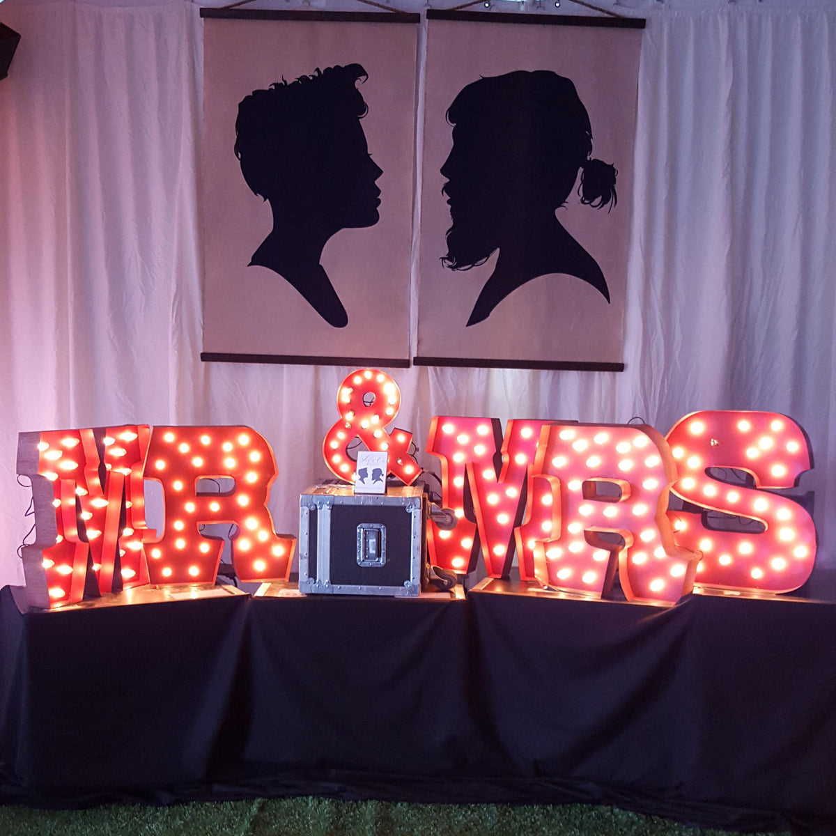 "Mr. & Mrs." Sign