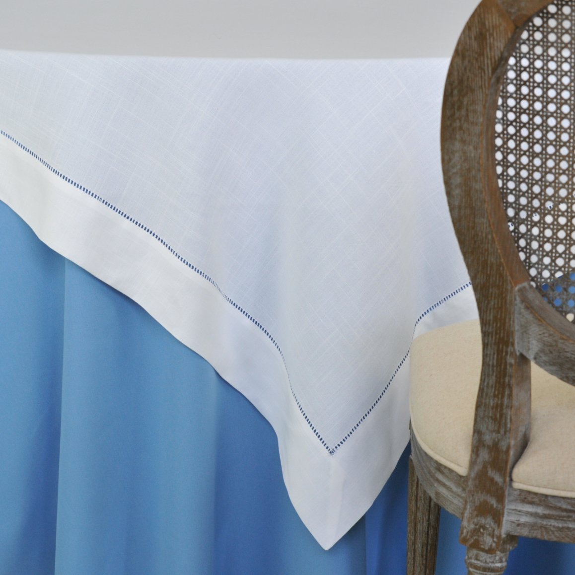 Dawn Blue - Snow White Tablecoth