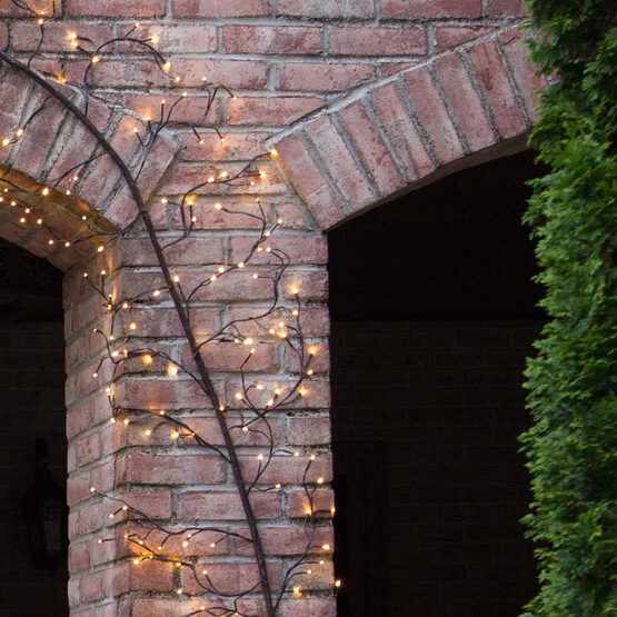 Lighted Climbing Vine - Brown