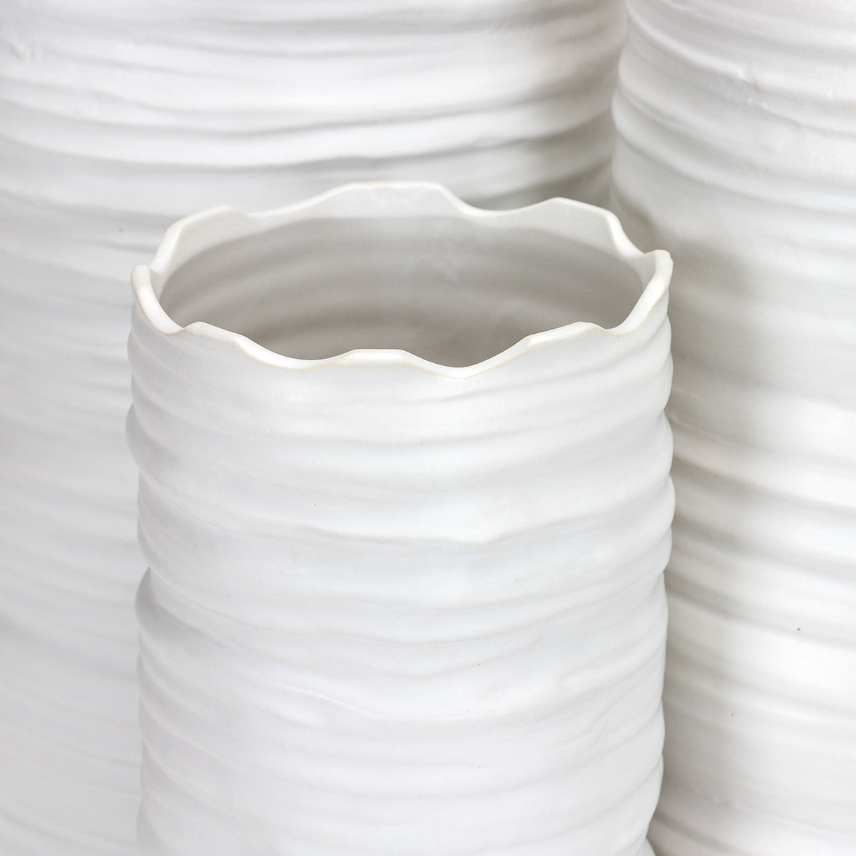 Lace Vase Medium - White