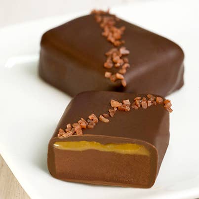 Semi-Sweet Choc &amp; Caramel w/Hawaiian Alaea Sea Salt Box