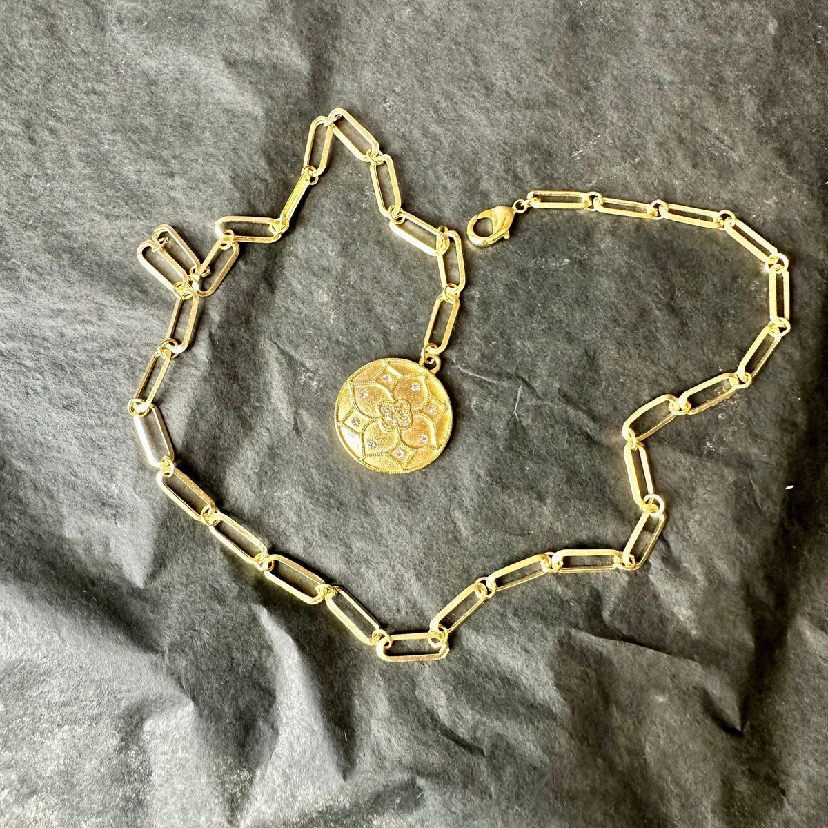 Gold Pendant Necklace