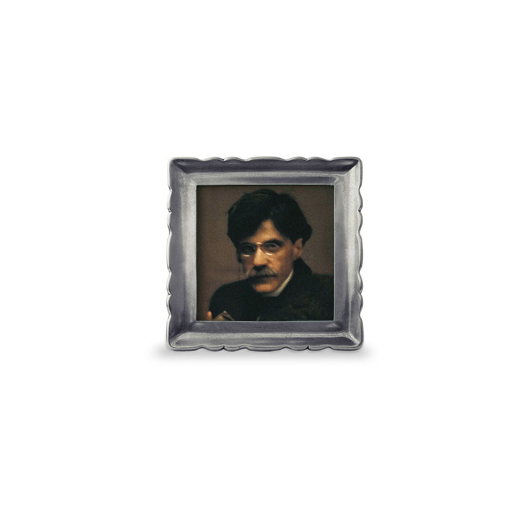 Carretti Square Frame