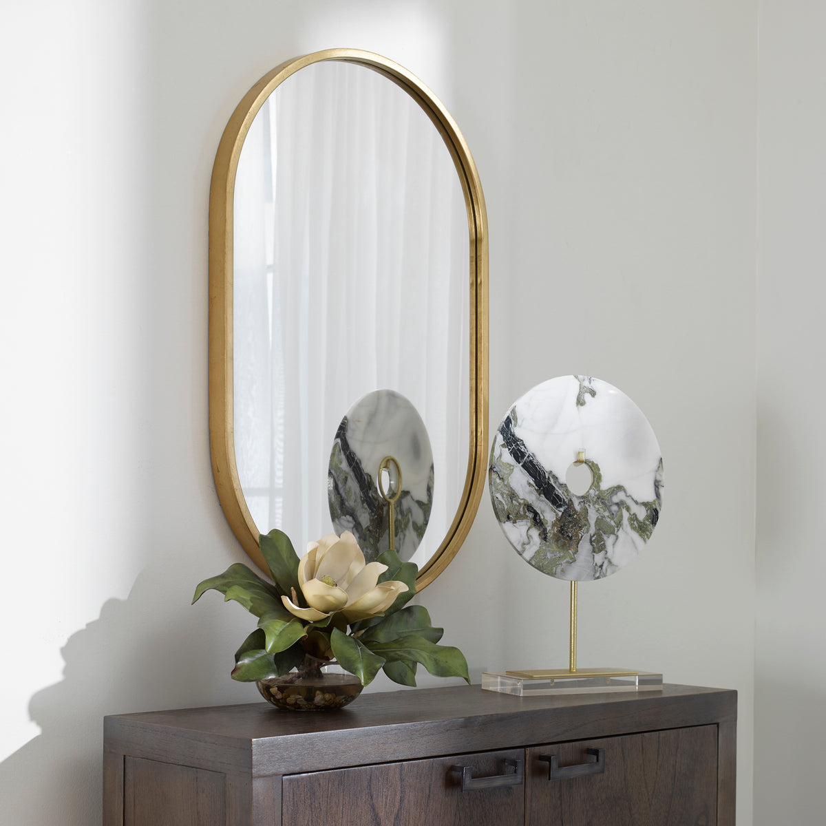 Varina Minimalist Gold Oval Mirror