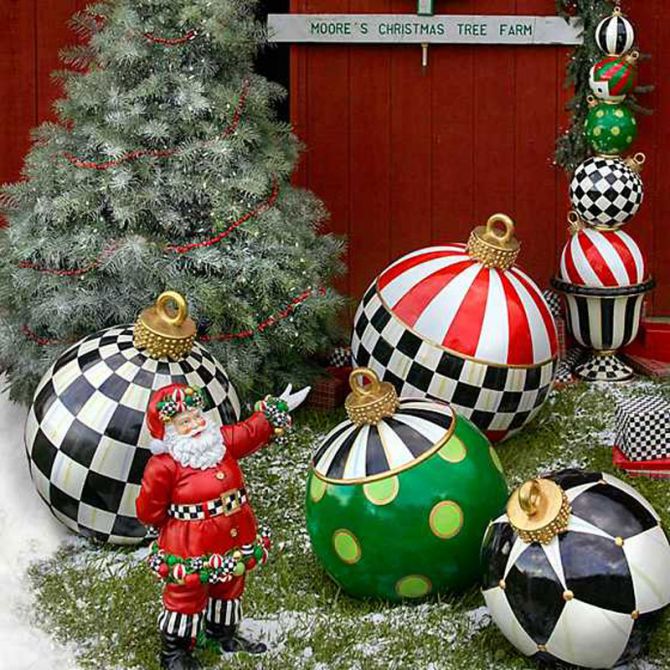 MacKenzie-Childs Jolly Outdoor Ornament - Harlequin