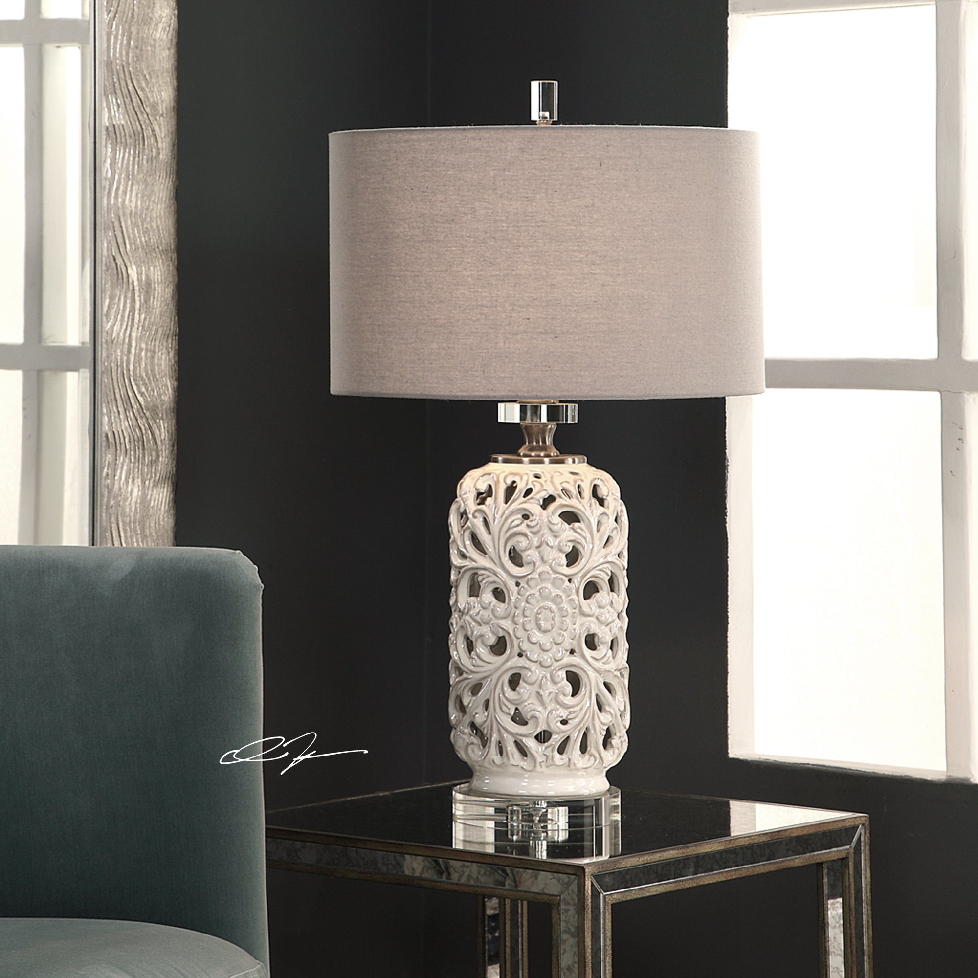 Dahlina Table Lamp