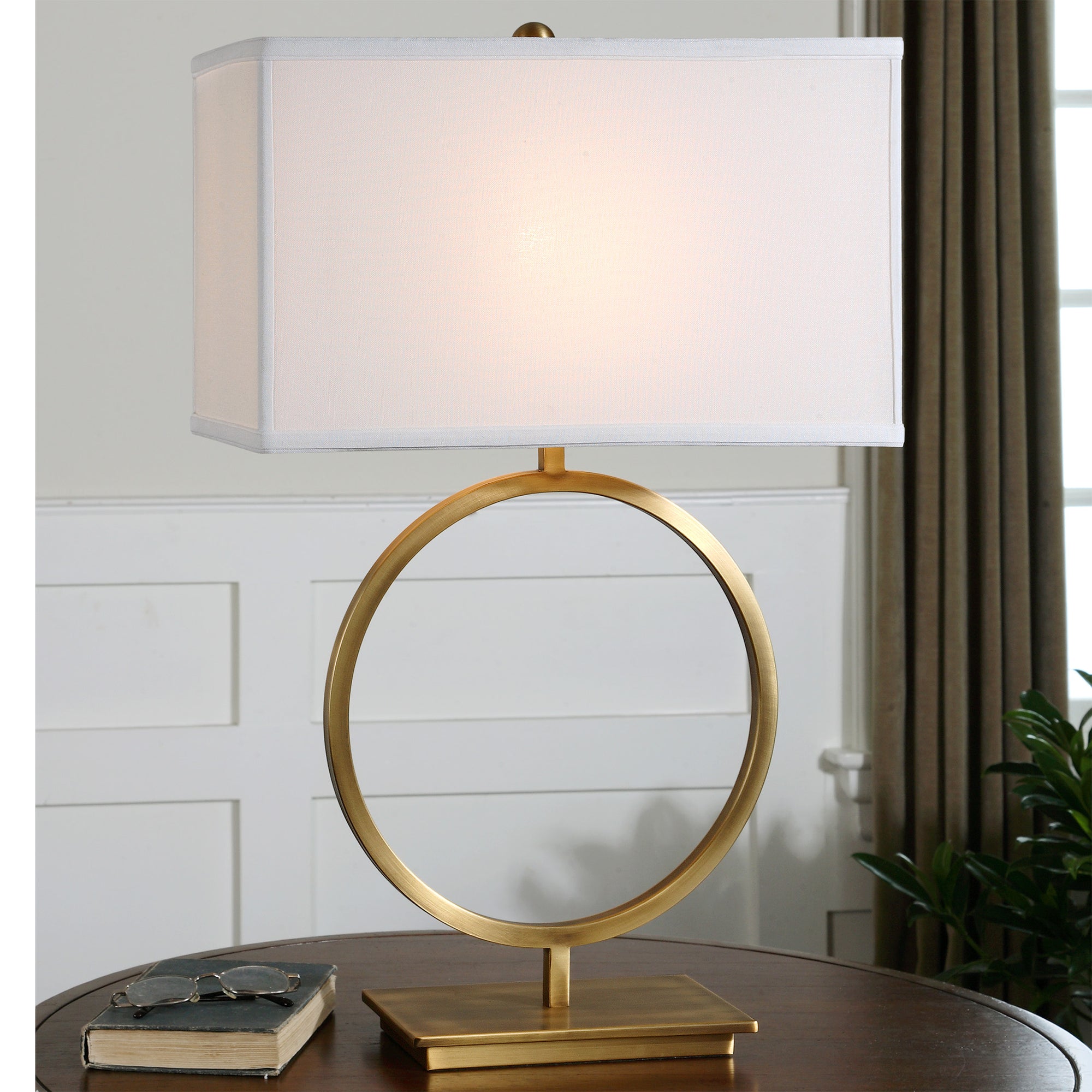 Duara Table Lamp